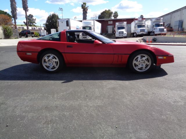 1990 Chevrolet Corvette - photo 8