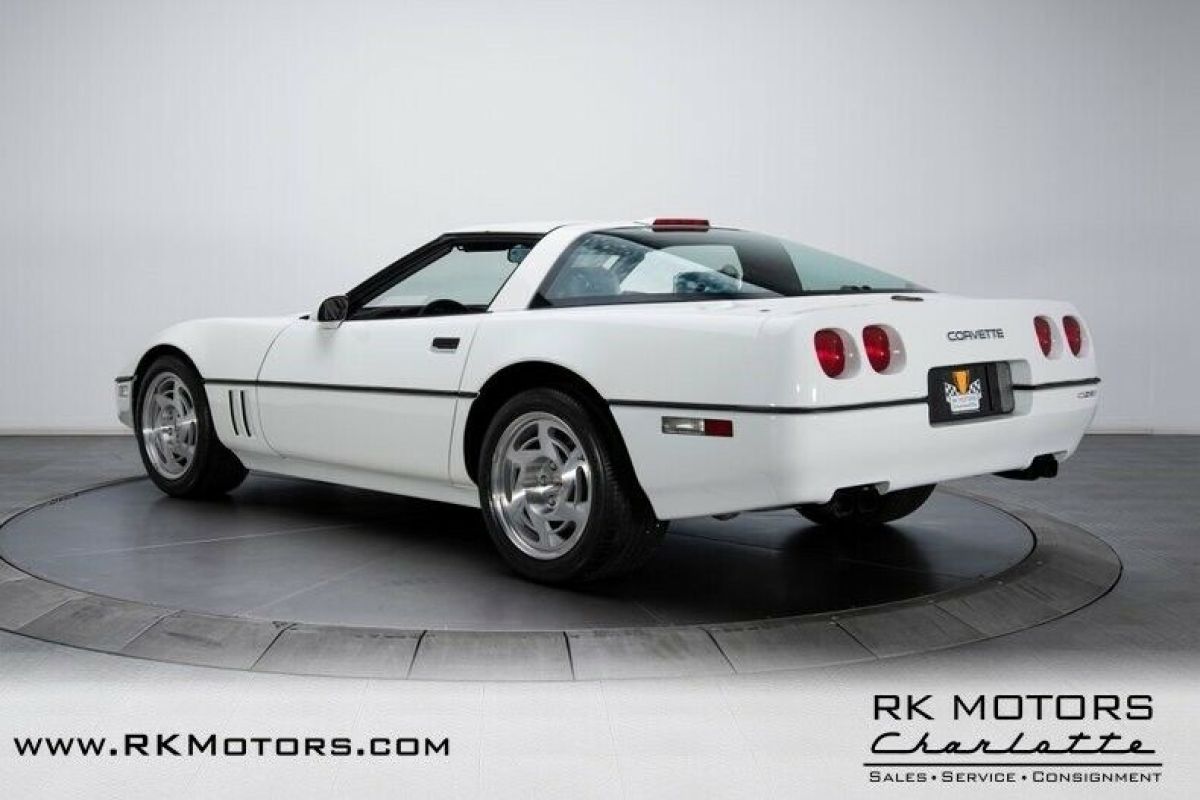 1990 Chevrolet Corvette ZR-1 - photo 8