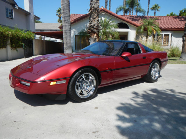 1990 Chevrolet Corvette ZR1 2dr Hatchback Manual 6-Speed RWD V8 5.7L Gasoline 1990 Chevrolet Corvette ZR1 2dr Hatchback