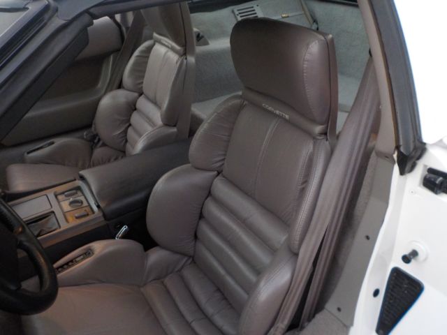 1990 Chevrolet Corvette - photo 11
