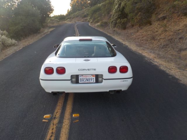 1990 Chevrolet Corvette - photo 7