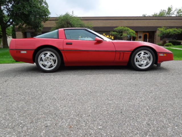 1990 Chevrolet Corvette ZR1 - photo 2