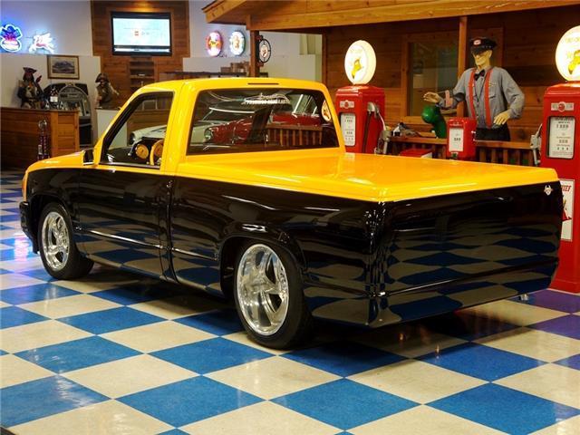 1990 Chevrolet Silverado 1500 Custom Show Truck - photo 4