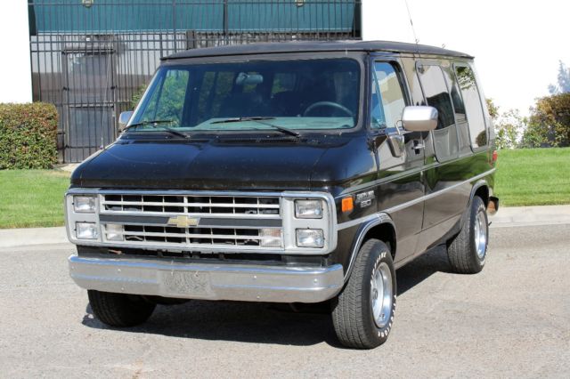 1990 Chevrolet G20 Van "Shorty", Conversion,100% Rust Free, Two Owner - photo 4