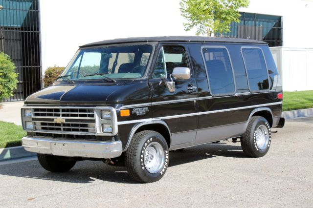 1990 Chevrolet G20 Van "Shorty", Conversion,100% Rust Free, Two Owner - photo 5