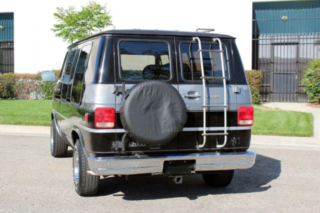 1990 Chevrolet G20 Van "Shorty", Conversion,100% Rust Free, Two Owner - photo 9