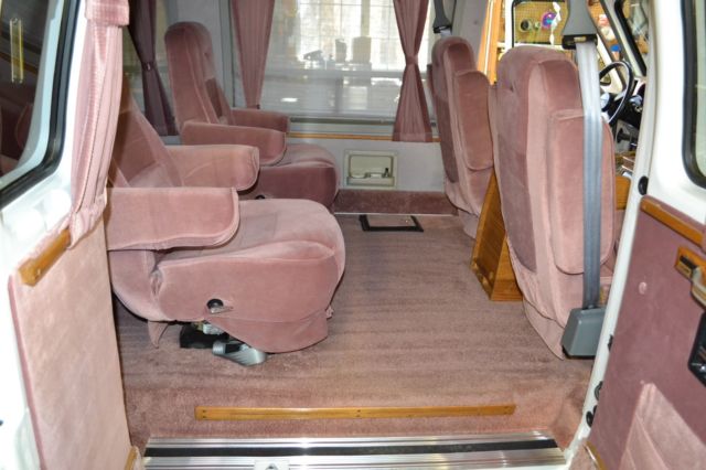 1990 Chevrolet G20 Van Conversion Van - photo 12