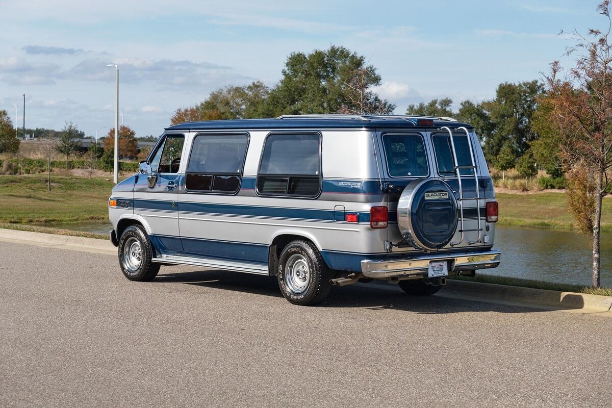 1990 Chevrolet G20 Van Low Miles, Gladiator Conversion - photo 4