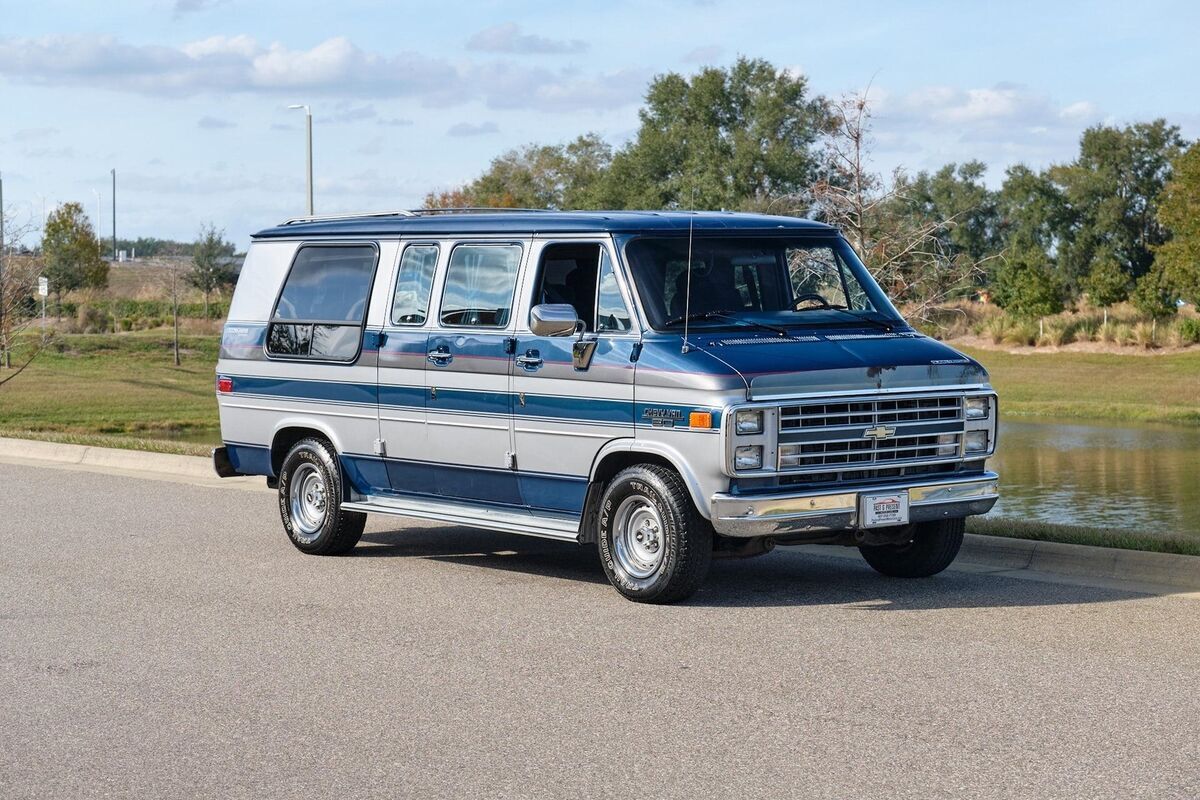 1990 Chevrolet G20 Van Low Miles, Gladiator Conversion - photo 9