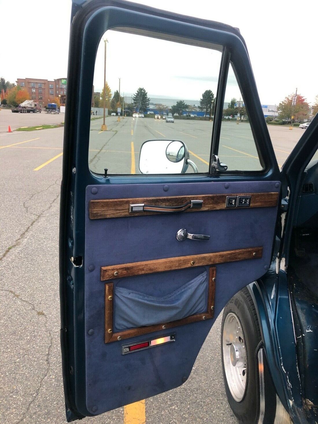 1990 Chevrolet G30 1 Ton Extended Factory 454 TBI - HD Tow pack! - photo 12