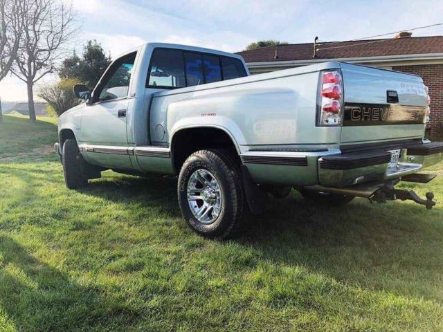 1990 Chevrolet C/K Pickup 1500 - photo 7