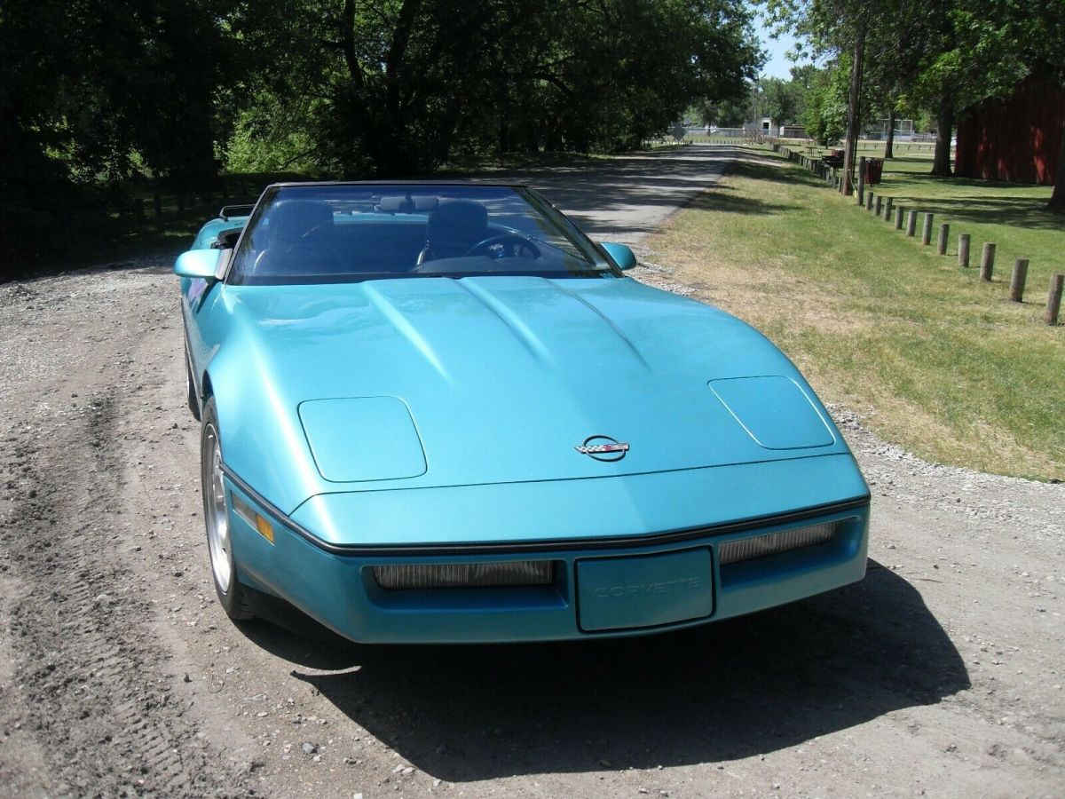 1990 Chevrolet Corvette - photo 2