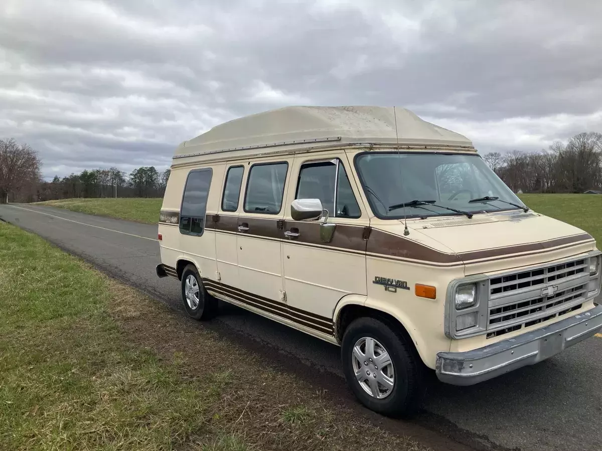 1990 Chevrolet rocky ridge weekender camper 1990 Chevrolet G10 Rocky ridge weekender camper