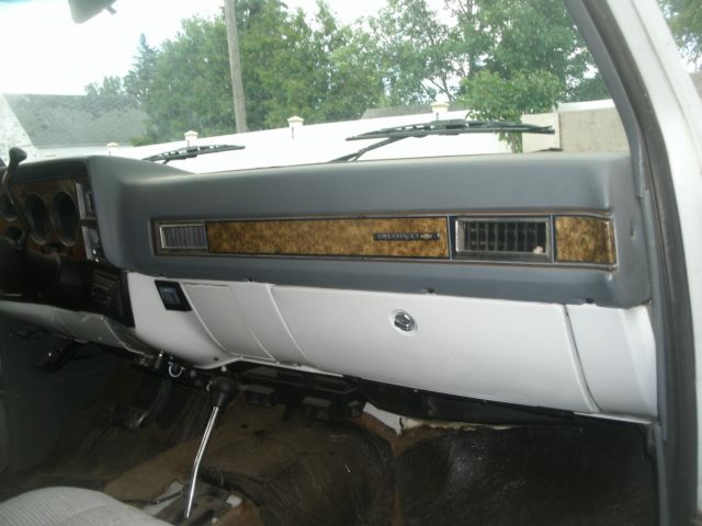 1990 Chevrolet Suburban SILVERADO - photo 12