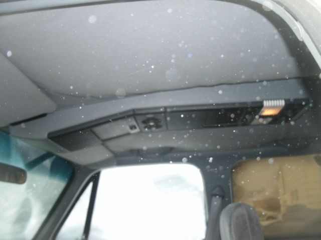 1990 Chevrolet Suburban SILVERADO - photo 9