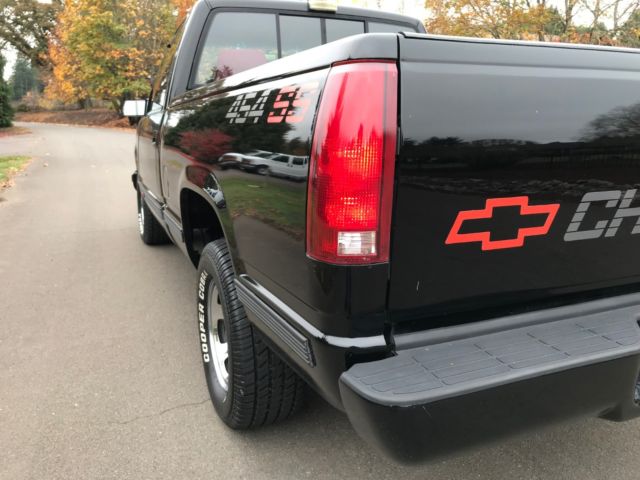 1990 Chevrolet C/K Pickup 1500 454SS - photo 12