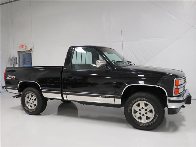 1990 Chevrolet Silverdado, Black with 95,650 Miles available now! 1990 Chevrolet Silverdado Z71