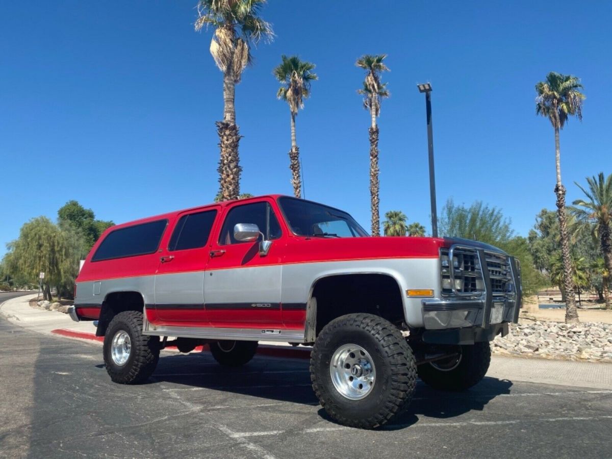1990 CHEVROLET SUBUBRAN K1500 LIFTED CLEAN NO RUST ONE OWENER NO RESERVE 1990 Chevrolet Suburban