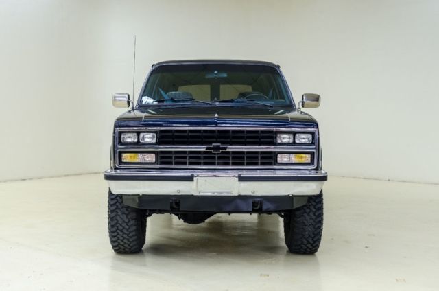 1990 Chevrolet Suburban -- - photo 5