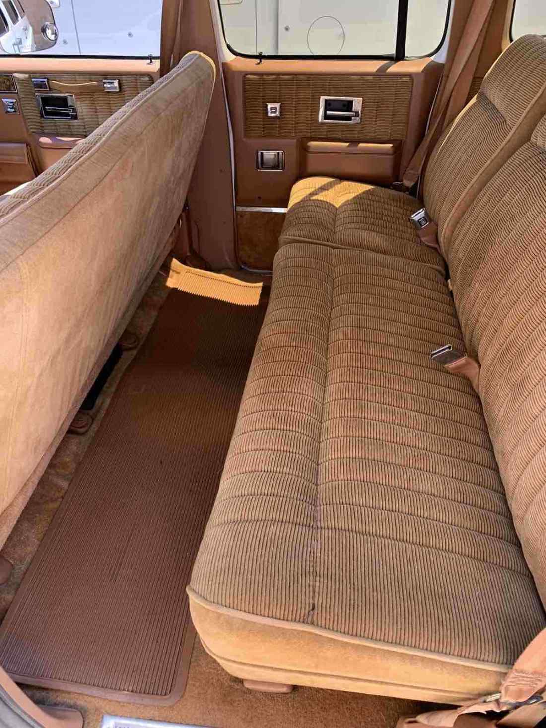 1990 Chevrolet Suburban 2500 Diesel Chevy Square Body - photo 12