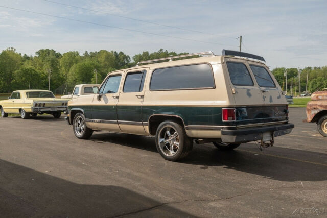 1990 Chevrolet Suburban R1500 - photo 3