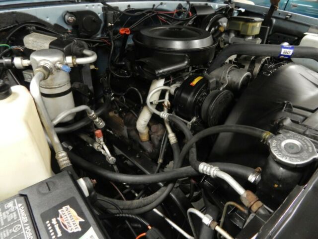 1990 Chevrolet Suburban Silverado - photo 12