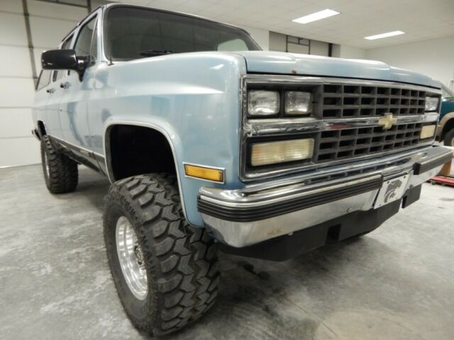 1990 Chevrolet Suburban Silverado - photo 4