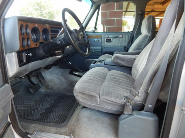 1990 Chevrolet Suburban Silverado - photo 7