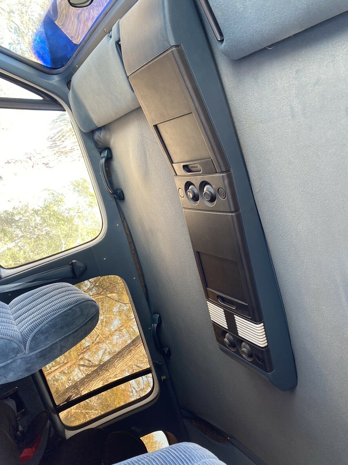 1990 Chevrolet V1500 Suburban V1500 - photo 12