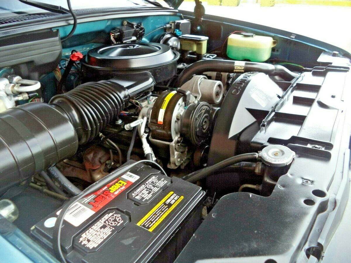 1990 Chevrolet C/K Pickup 1500 - photo 10