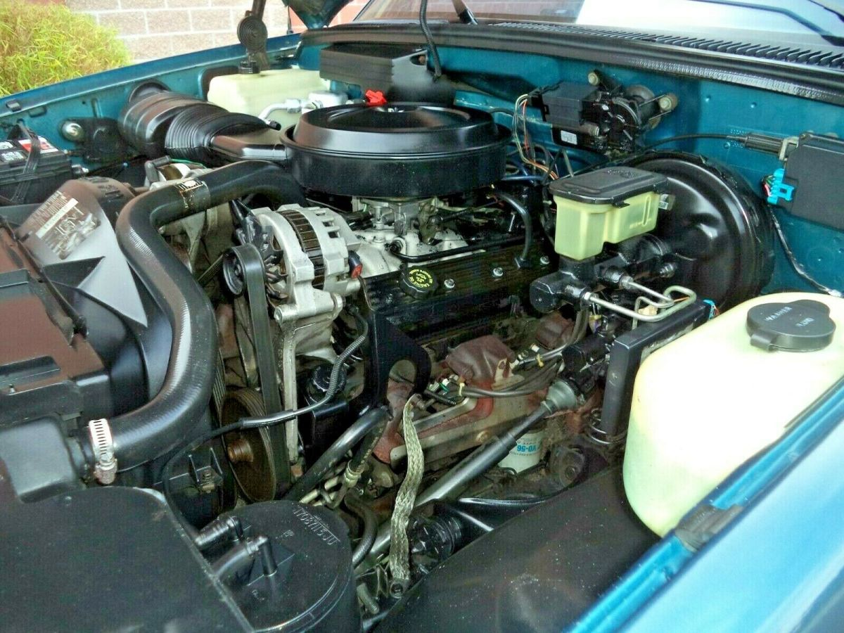 1990 Chevrolet C/K Pickup 1500 - photo 11