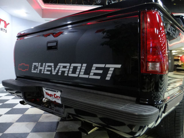 1990 Chevrolet Silverado 1500 Reg Cab 117.5" 454 SS - photo 5