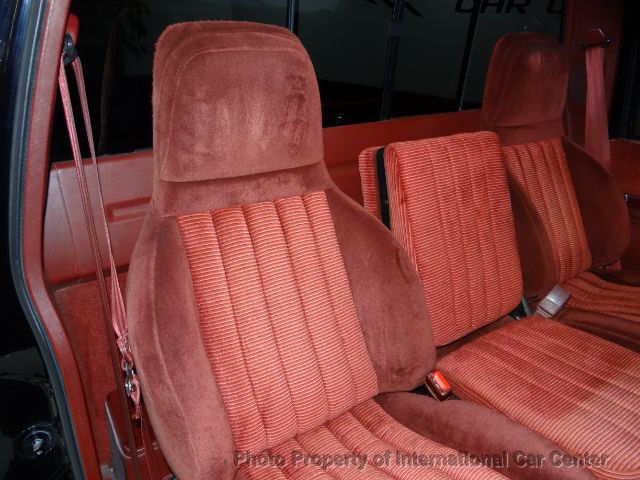 1990 Chevrolet C/K Pickup 1500 Reg Cab 117.5" 454 SS - photo 9