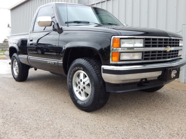 1990 Chevrolet C/K Pickup 1500 - photo 4