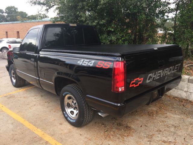 1990 Chevrolet C/K Pickup 1500 454 SS - photo 3