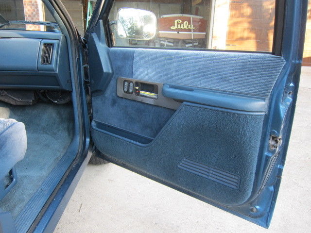 1990 Chevrolet C/K Pickup 1500 454 - photo 8