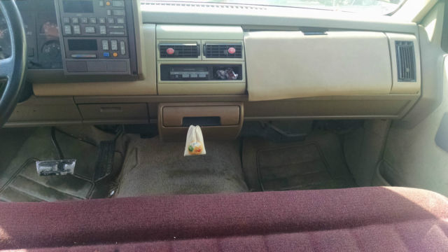 1990 Chevrolet C/K Pickup 1500 REG CAB 2WD - photo 6