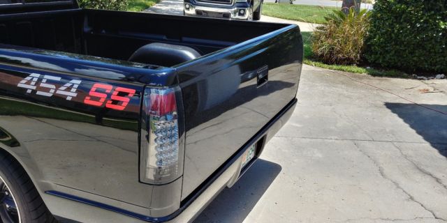 1990 Chevrolet C/K Pickup 1500 SS - photo 2
