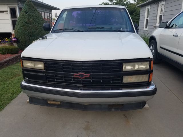 1990 Chevy C1500 Sport 454 Big Block speed powerglide 400 Holly double pump carb 1990 Chevrolet C/K Pickup 1500