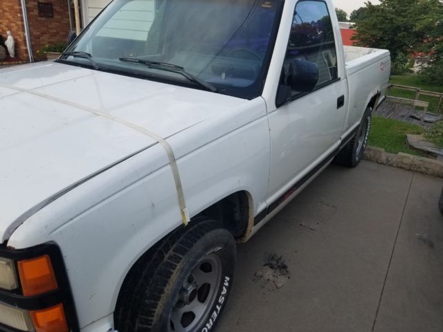 1990 Chevrolet C/K Pickup 1500 - photo 2