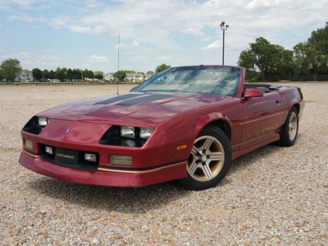 1990 Chevrolet Camaro IROC Z - photo 4