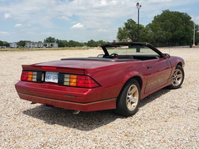 1990 Chevrolet Camaro IROC Z - photo 6