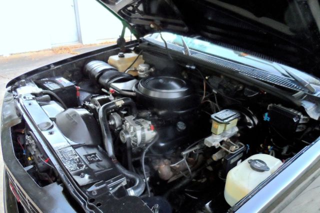 1990 Chevrolet Silverado 1500 C/K 1500 454 SS 66K - photo 8