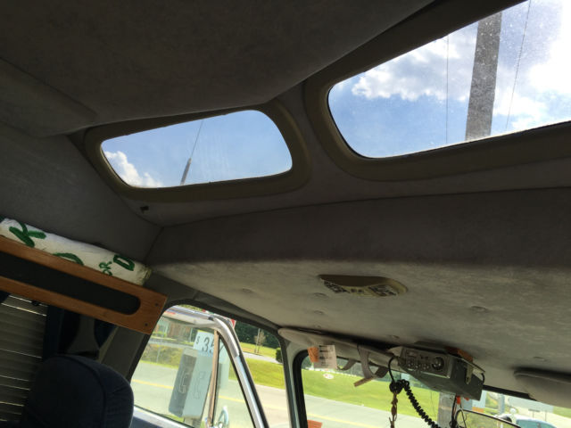 1990 Chevrolet G20 Van Conversion - photo 3