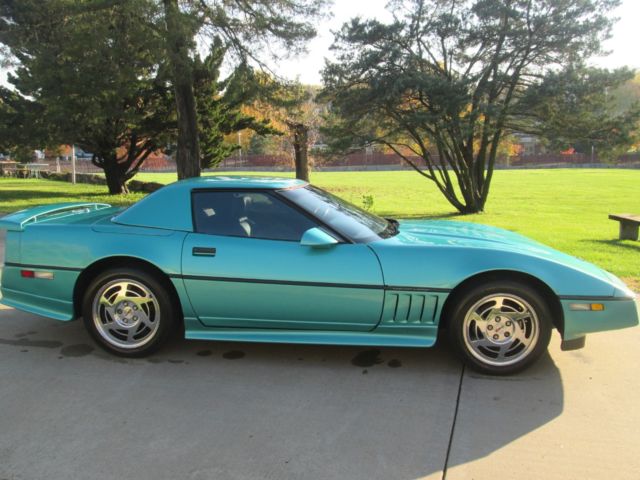 1990 Chevrolet Corvette - photo 3
