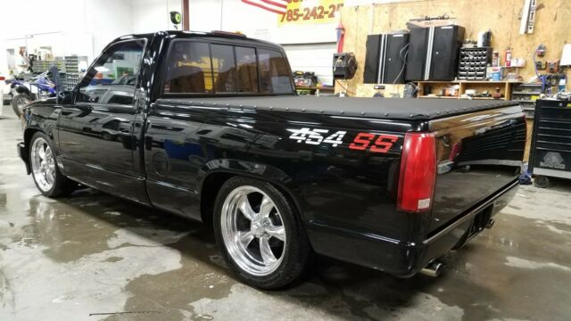 1990 Chevrolet C/K Pickup 1500 454 SS - photo 4