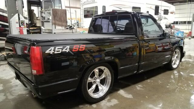 1990 Chevrolet C/K Pickup 1500 454 SS - photo 5