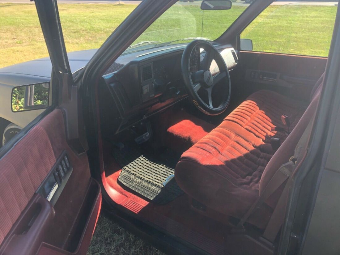 1990 Chevrolet C/K Pickup 1500 - photo 10
