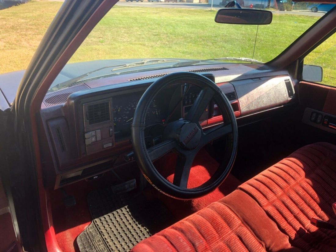 1990 Chevrolet C/K Pickup 1500 - photo 12