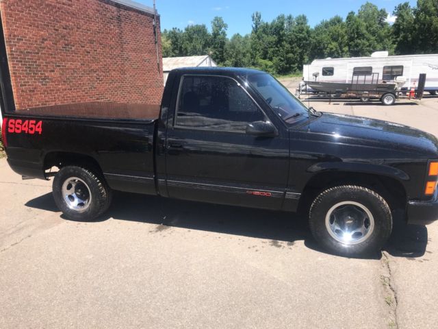 1990 chevy SS 454 pickup truck garaged 1990 Chevrolet C/K Pickup 1500 ss